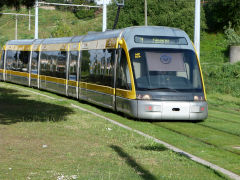 
Metro tram '026' at Porto, April 2012